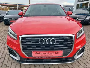 Audi Q2 40 TFSI quattro sport LED Leder Kamera AHK Bild 4
