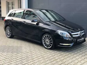 Mercedes-Benz B 220 Sport 4M LED Kam. Leder Pano Standheiz. Bild 4