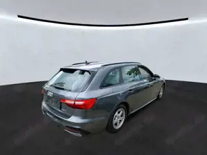 Audi A4 Avant 35 TDI S line Bild 2