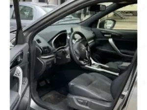 Mitsubishi Eclipse Cross Mitsubishi Plug-in Hybrid Plus MJ21.7 m. Select-Pa Bild 2