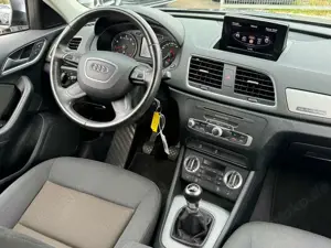 Audi Q3 2.0 TFSI quattro AHK Xenon 1.Hand Unfallfrei TOP Bild 5