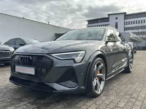 Audi e-tron S ACC HuD PANO S-SITZE DIGI-MATRIX 22Z
