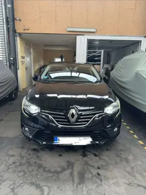Renault Megane TCe 160 GPF EDC BOSE EDITION