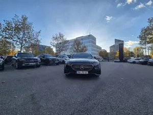 Mercedes-Benz E 220 d 9G-TRONIC AMG Line NIGHTPAKET MBUX Garantie