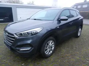 Hyundai TUCSON blue Classic 2WD Navi PDC-Kamera Sitzheiz