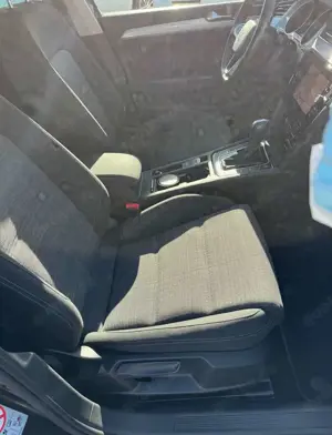 Volkswagen Passat Variant 2.0 DSG Business LED Bild 5