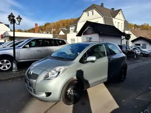 Toyota Yaris Sol 1.3 VVT-i*AUTOMATIK*KLIMA*