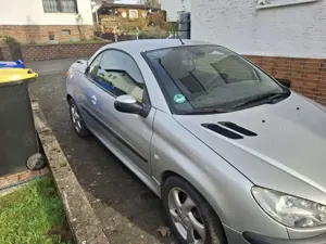 Peugeot 206 CC 110 Bild 3