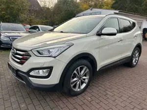 Hyundai SANTA FE Premium 4WD*Xenon*Kamera*AHK*4xSHZ*Navi