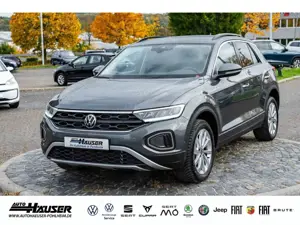 Volkswagen T-Roc Life 1.5 TSI DSG NAVI KAMERA PARK ACC LED APP-CONN
