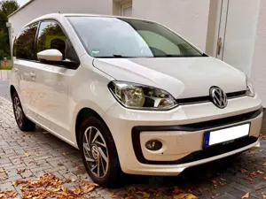 Volkswagen up! up! sound up!