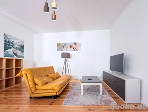 2 Zimmerwohnung für Urlauber oder Monteure in Top Lage in Berlin Mitte ! !