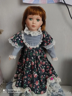 Moderne Porzellan Puppe 