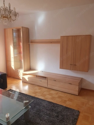 Moderne Wohnwand aus Holz   echtes Schnäppche