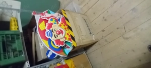 Faschings deko, teilweise original verpackt. 