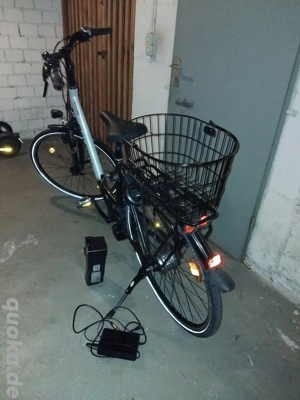 28 zoll elektrofahrad 7 gang Raddynamo mit liechter und korb FP:350 