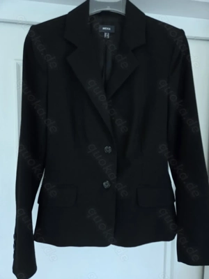 Eleganter Blazer, Mexx, Gr. 38, schwarz, toller körpernaher Schnitt Topzustand 