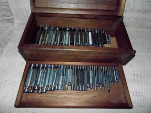 Grenzlehrdorne von 2 - 30 mm und diverse Gewindelehren 