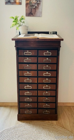 Apothekerschrank, Schubladenschrank antik, Marke Vesuv, Industrie Design, Augenweide