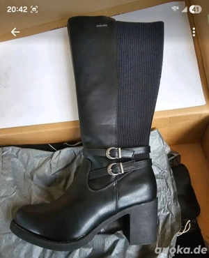 Gabylou ungetragene Stiefel