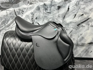     Handgemachte Sättel   so individuell wie dein Pferd    