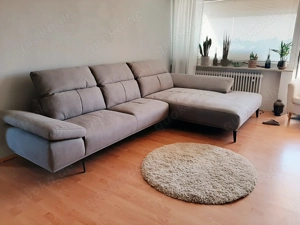 Große gepflegte Couch