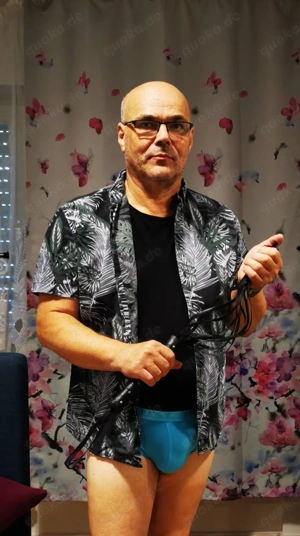 Tittenbehandlung für die Frau 