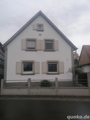 Haus zu vermieten mit Garage Garten und Rasen Fläche! 