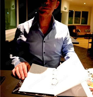 Biete sympathische Begleitung 