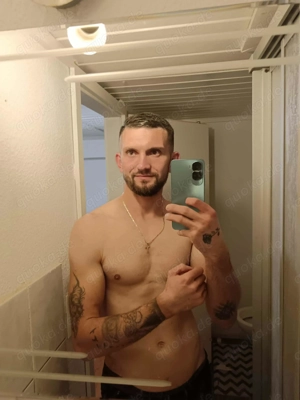 Suche Sie für treffen im Auto tg400