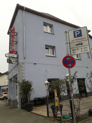 Kellnerin  Bild 2
