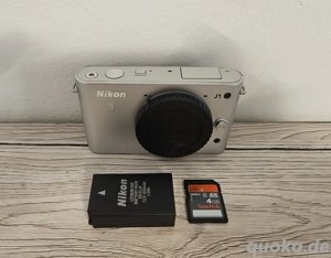 Nikon 1 J1 silber - Topzustand! Bild 2