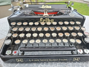 alte Schreibmaschine- 1930 er Jahre, "Erika Naumann", Modell M;