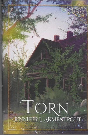   Jennifer L. Armentrout  Torn" - Mit exklusivem Farbschnitt!