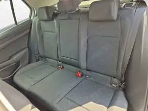 Volkswagen Golf VIII 1.5 TSI Navi PDC LED DAB+ Ambiente Bild 5