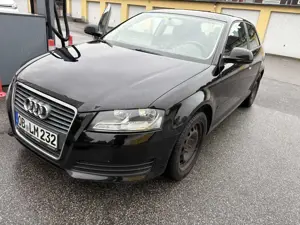 Audi A3 1.6 Attraction Bild 2