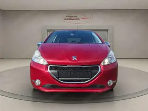 Peugeot 208 Style, Klima, Navi, Tempomat, Parksensoren Bild 2