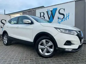 Nissan Qashqai Acenta 4x4 /AHK/Navi/Kamera*Spur