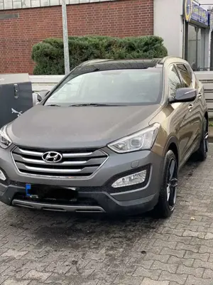 Hyundai SANTA FE Style 2WD