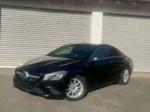 Mercedes-Benz CLA 200 *Lim*Auto/Leder*Nav*Xen*Alu*F 1 Schal*Pdc