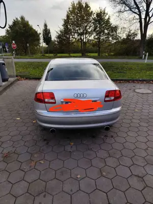 Audi A8 4.2 quattro