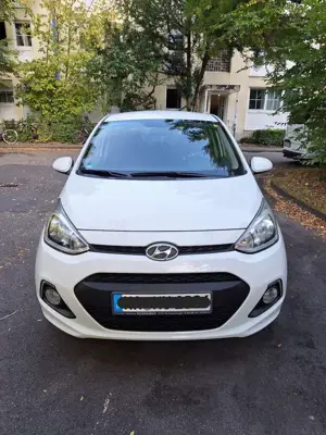 Hyundai i10 1.0 YES! Silver