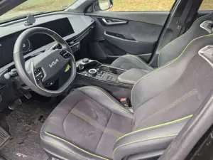 Kia EV6 77,4-kWh AWD GT Bild 2