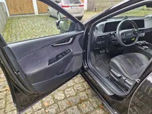 Kia EV6 77,4-kWh AWD GT Bild 3