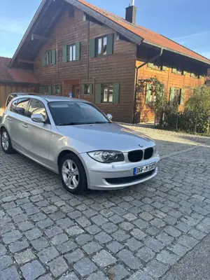 BMW 116 116d Bild 3