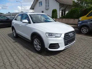 Audi Q3 2,0 TDI design quattro S-tronic, MMI+, Panorama, B