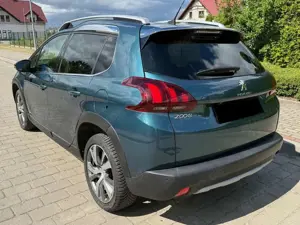 Peugeot 2008 2008 PureTech 130 Stop Bild 2