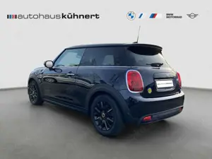 MINI Cooper SE Classic Trim PanoSD SpurAss HUD Navi HiFi Bild 4