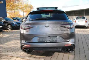 Alfa Romeo Stelvio Bild 3