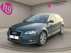 Audi A3 AUTOMATIK KLIMA NAVI 125PS AHK ALU TÜV NEU